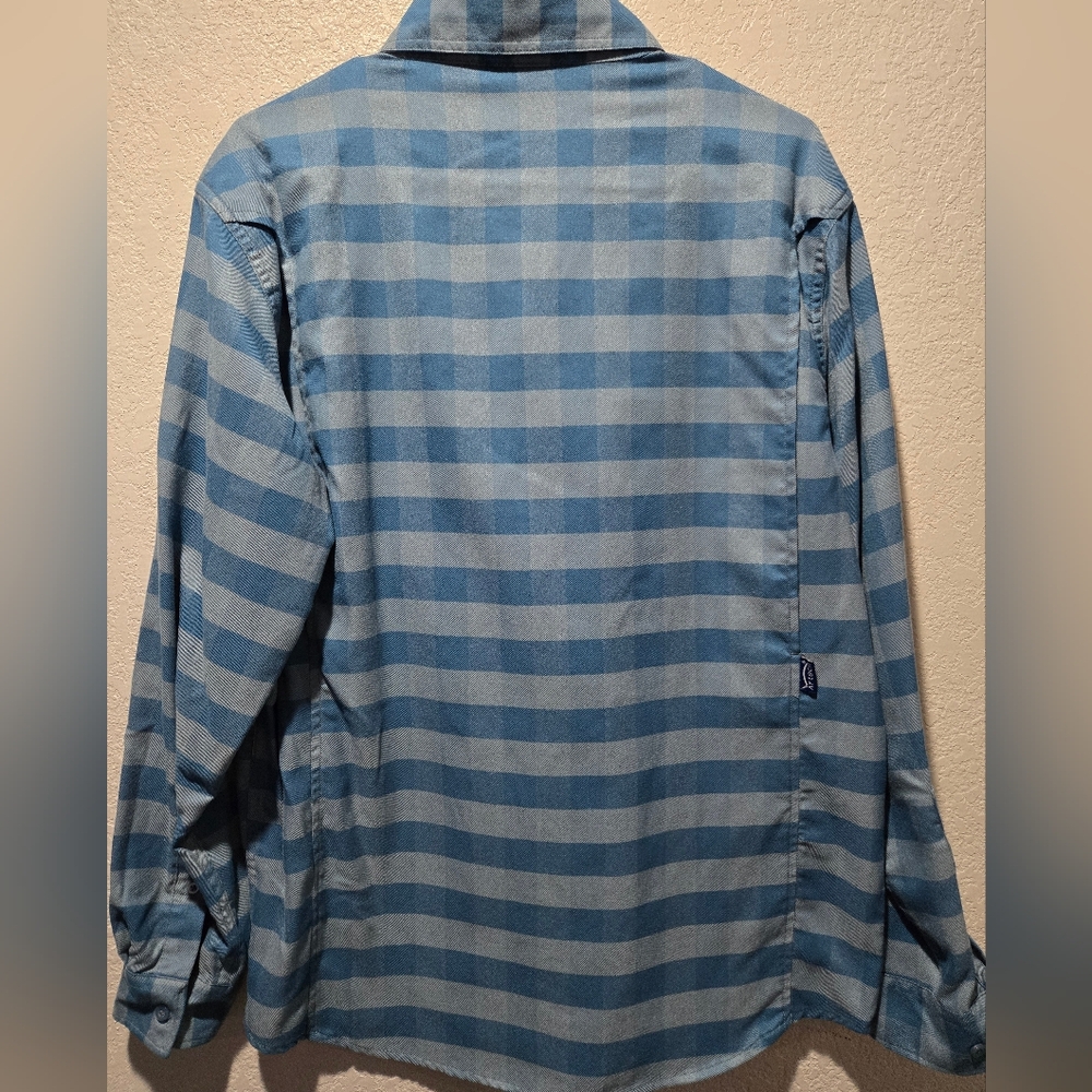 AFTCO Blue Plaid Men's Casual Shirt - Picture 4 of 5